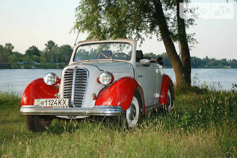 5 самых шикарных ретроавто, которые продают украинцы из частных коллекций (фото)